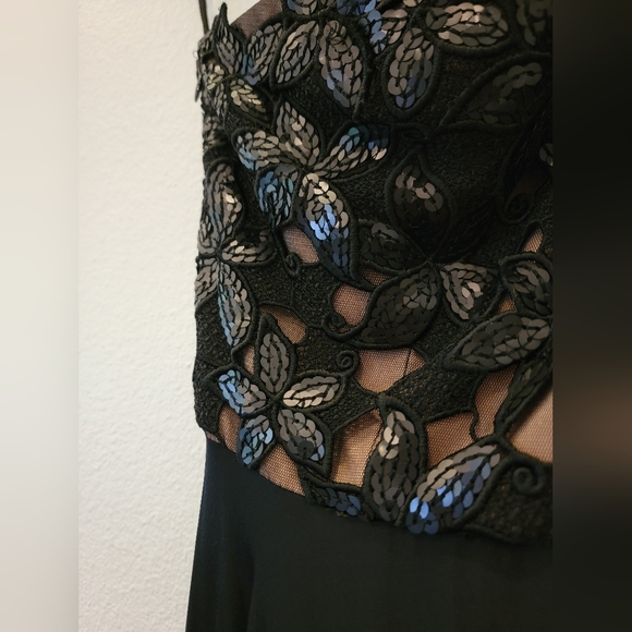 Lloyd Klein Black Silk One Shoulder Evening Gown - Picture 11 of 12